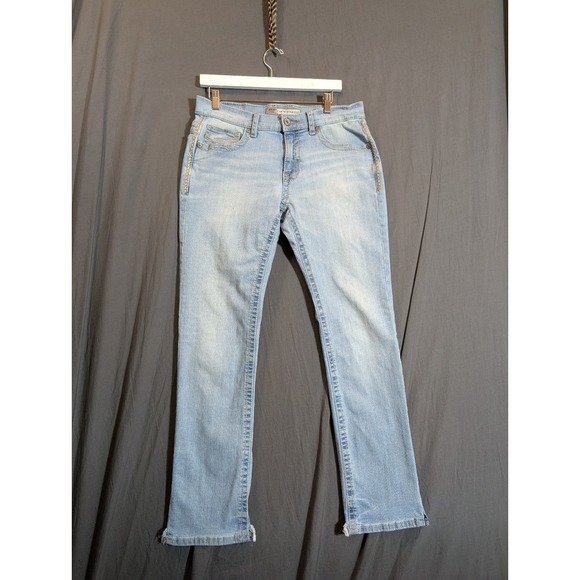 Buckle Denim - BKE Jeans Women's  32R Carter Straight Leg  Light Wash‎ Outdoors